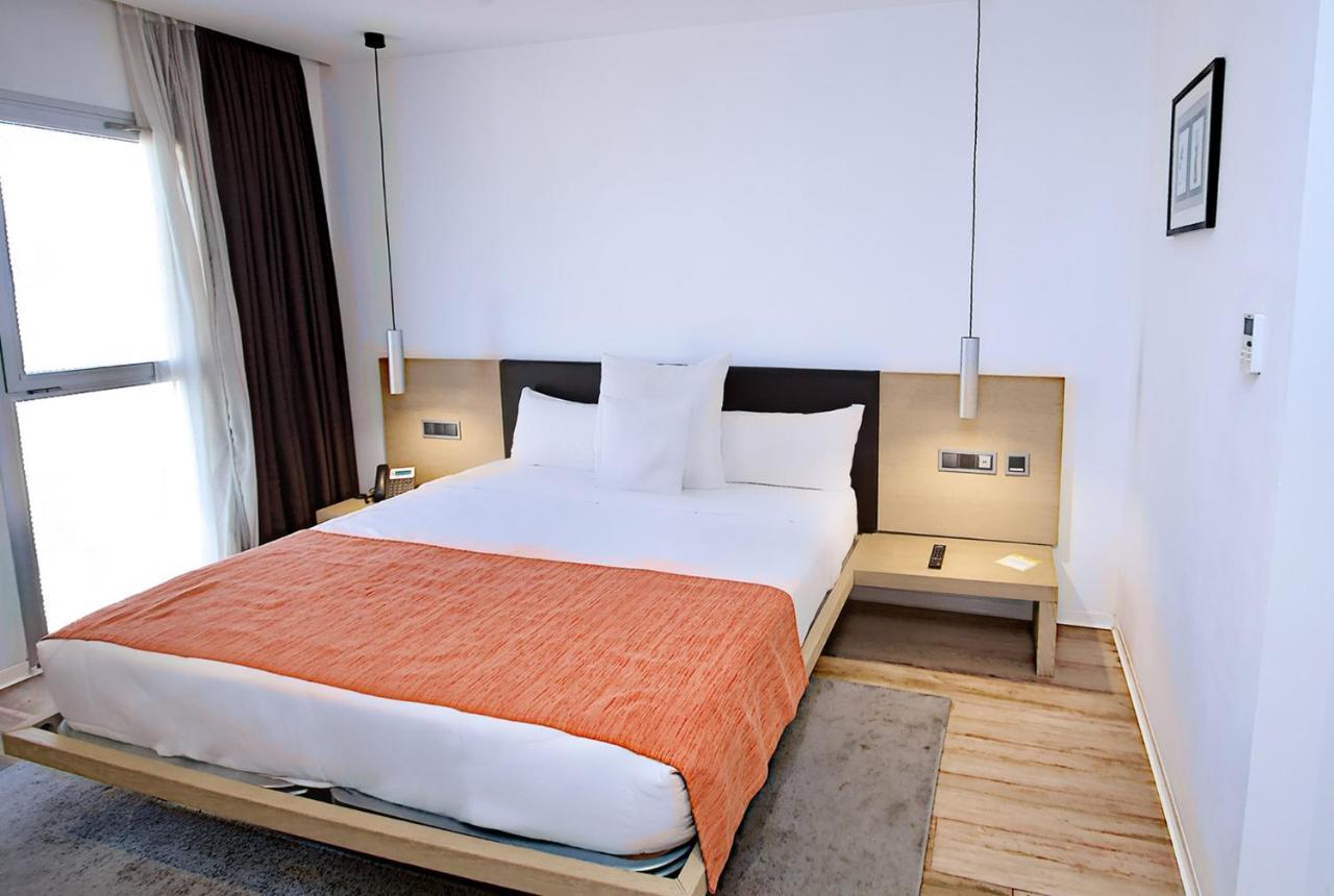 Hotel Sv Chrome Abudża Zewnętrze zdjęcie