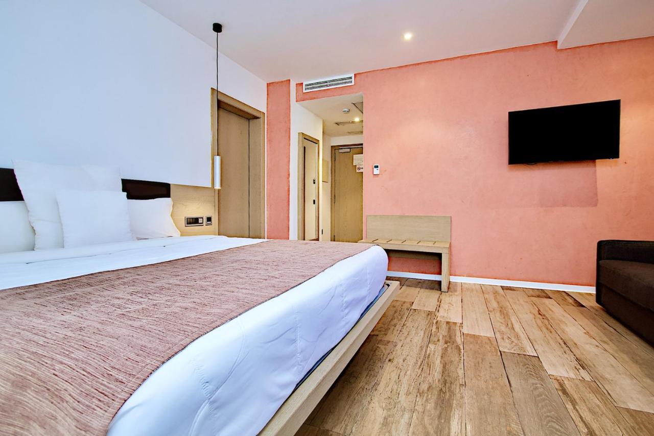 Hotel Sv Chrome Abudża Zewnętrze zdjęcie