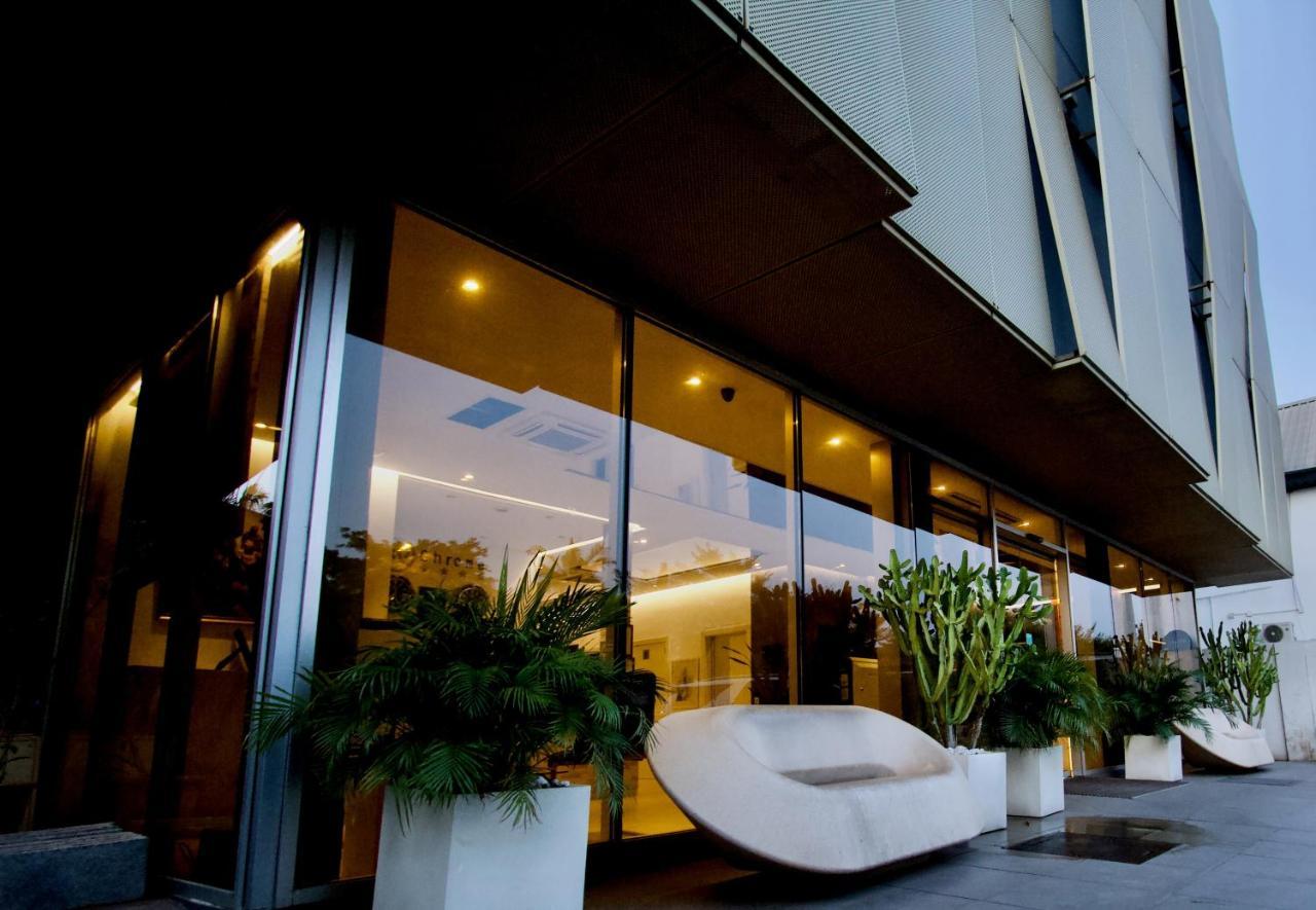 Hotel Sv Chrome Abudża Zewnętrze zdjęcie